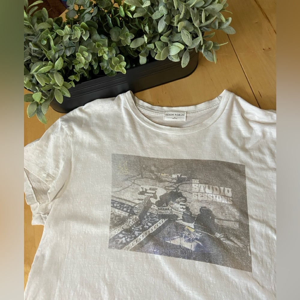 Aritzia DENIM FORUM Graphic Tee “The Studio Sessions” Size XL